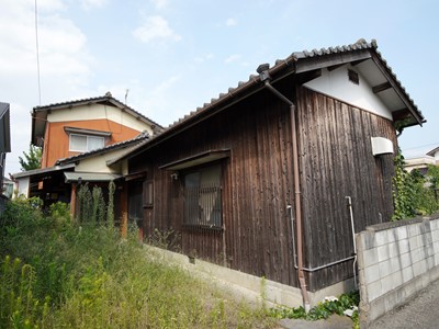 古屋付き土地として売却